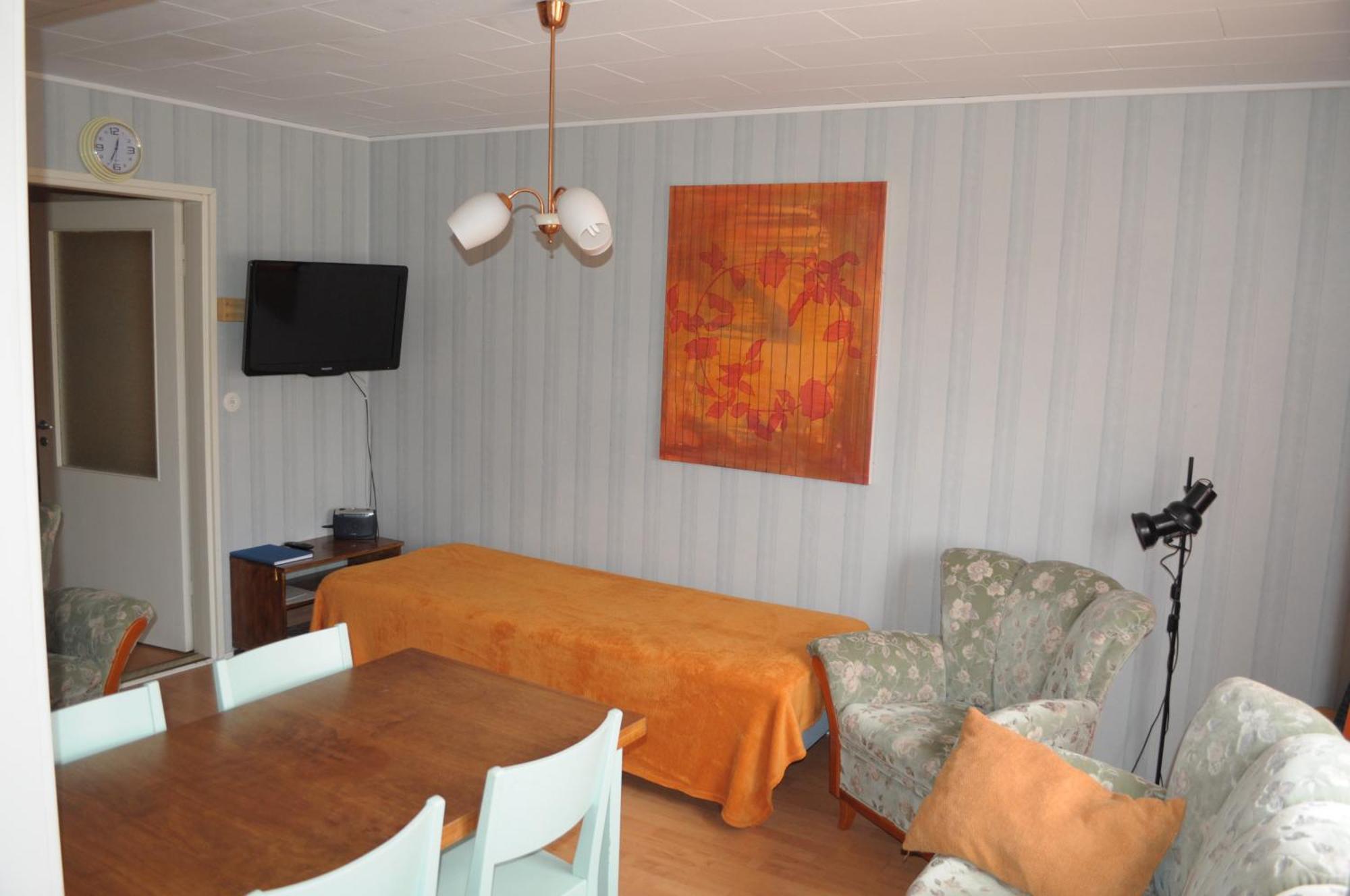 Apartment Hotel Kuukkarin Kortteeri Pori Szoba fotó