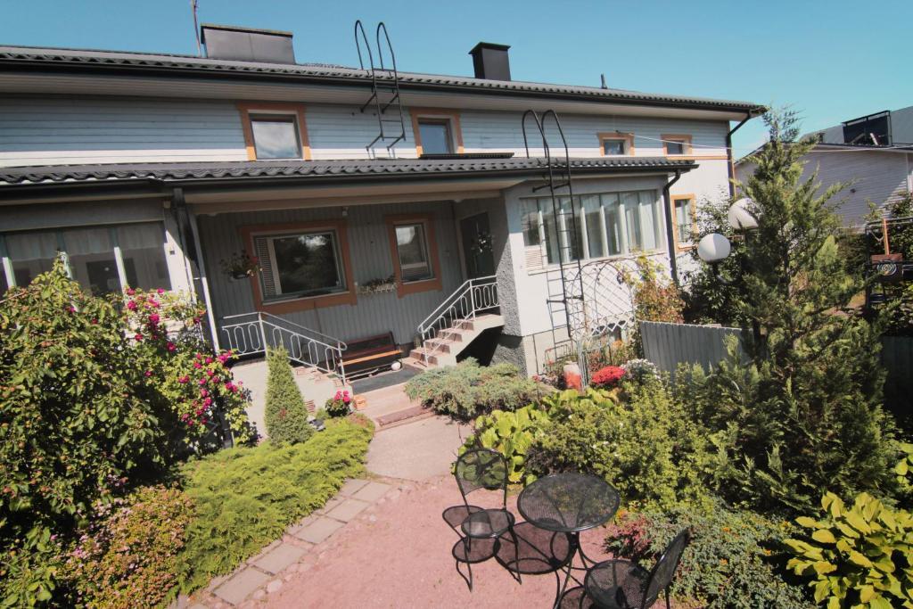 Apartment Hotel Kuukkarin Kortteeri Pori Kültér fotó